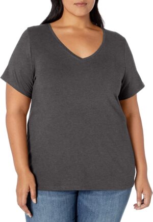 Amazon Essentials Women’s Plus Size Short-Sleeve V-Neck T-Sh…