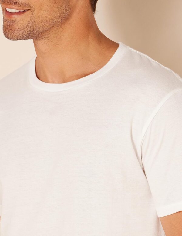 Amazon Essentials Men's Cotton Crew Neck T-Shirts, Versatile...